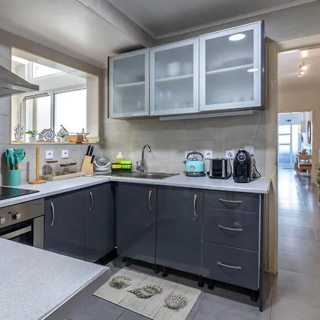 Casa Da Avozinha - Azorean Butler *