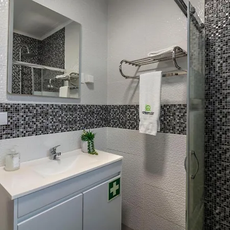 Casa Da Avozinha - Azorean Butler *