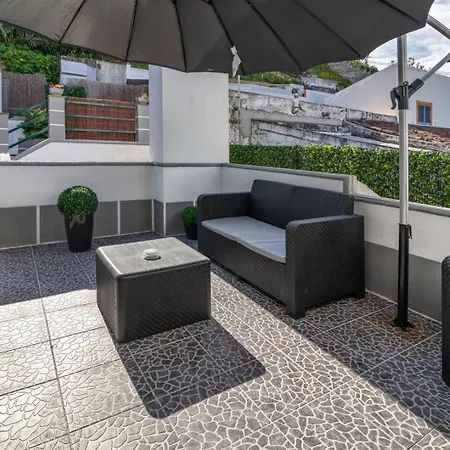 Casa Da Avozinha - Azorean Butler בית נופש