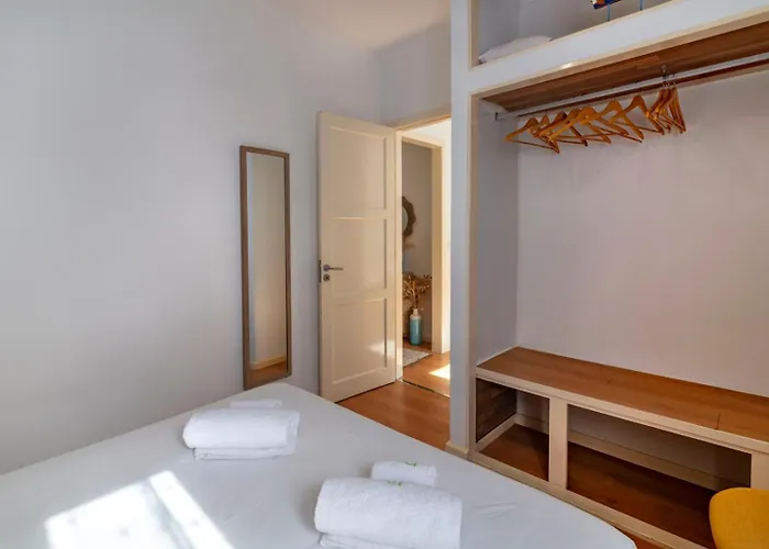 Holiday home Casa Da Avozinha - Azorean Butler *